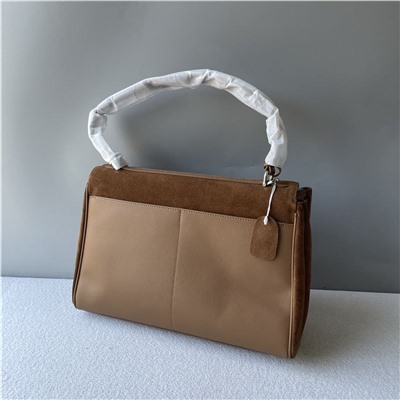 Трендовая сумка в стиле Balenciag*a rode*o