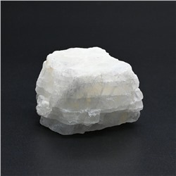 Минерал петалит 57*38*37мм. 108г (T)