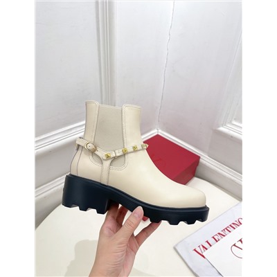 Челси VALENTINO