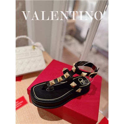 Босоножки Valentino