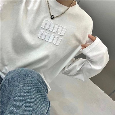 Классный лонгслив Mi*u Mi*u 🩷  Реплика 1:1