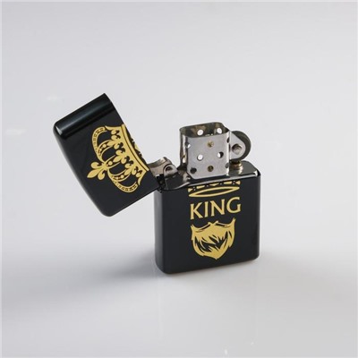 Зажигалка бензиновая KING в подарочной коробке, чёрная