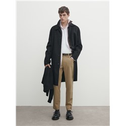Pantalón tejanero sarga tapered fit