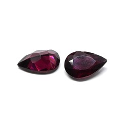 Кабошон из граната капля гр.8*5мм, 1,1ct.