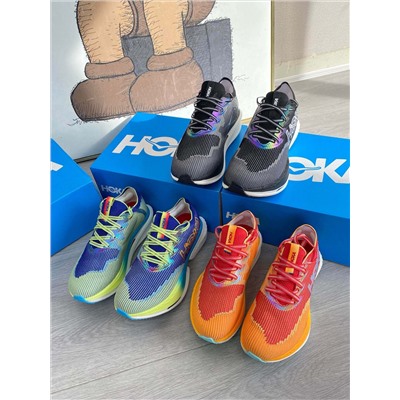 Кроссовки Hoka