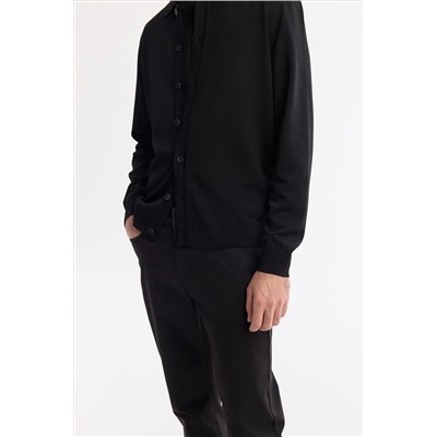 Черный поло яка кнопка Rayon Knitwear Cardigan
