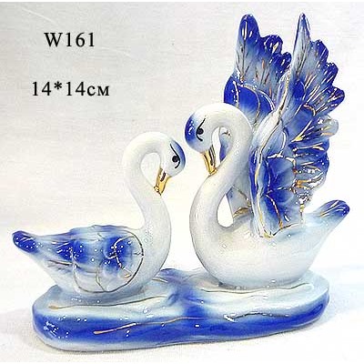 Фигурка Лебеди 14х14 см / W161 /уп 48/