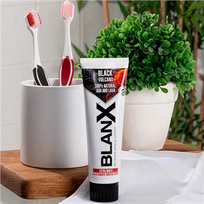 Зубная паста Blanx Black Volcano, 75 мл