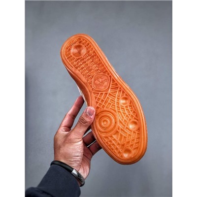 Повседневные кроссовки Adida*s originals Samba Handball Spezial retro имеют простую и изящную форму, придающую людям повседневный стиль одежды, удобны и облегченны в носке, гибки и комфортны для занятий спортом и подходят для повседневной носки.