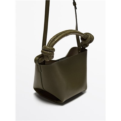 Mini bolso bandolera napa detalle nudos