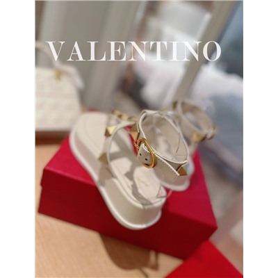 Босоножки Valentino