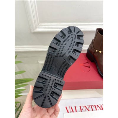 Челси VALENTINO
