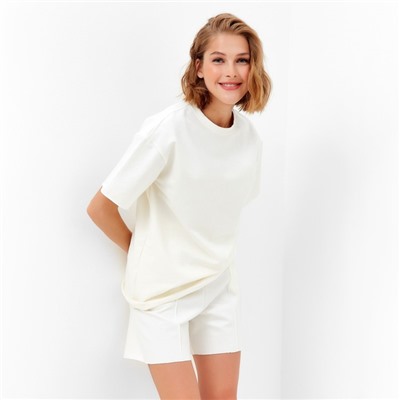 Костюм женский (футболка, шорты) MINAKU: Casual Collection цвет экрю, размер 44