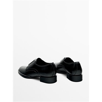 Zapato plano cordones