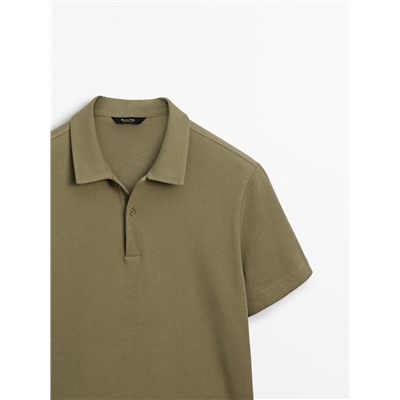 Polo estructura manga corta
