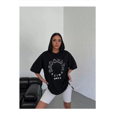 Футболка Oversize с круглым вырезом унисекс с принтом - черная