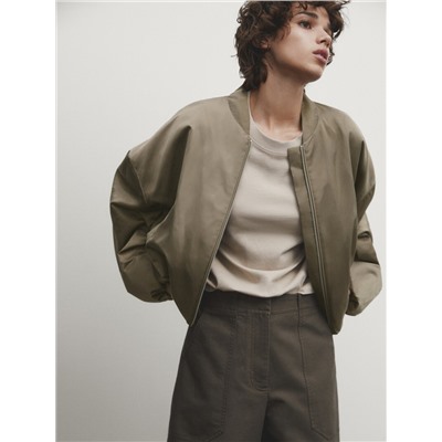 Chaqueta bomber satinada