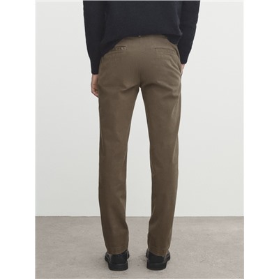 Pantalón chino mezcla algodón slim fit