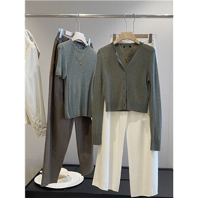 Кардиган и футболка из шерсти  Massimo Dutti  Экспорт