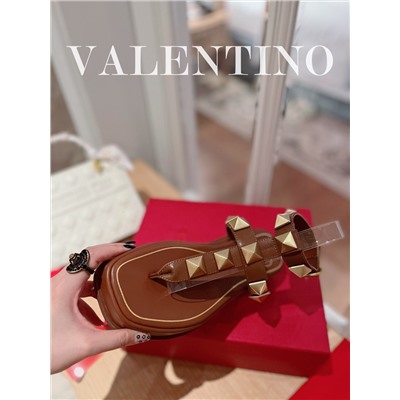 Босоножки Valentino