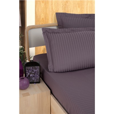 Простынь Карвен Stripe Satin на резинке+наволочки 160*200 +33см/ 50*70(2)+5см сатин k.murdum/т.лиловый (Акция)