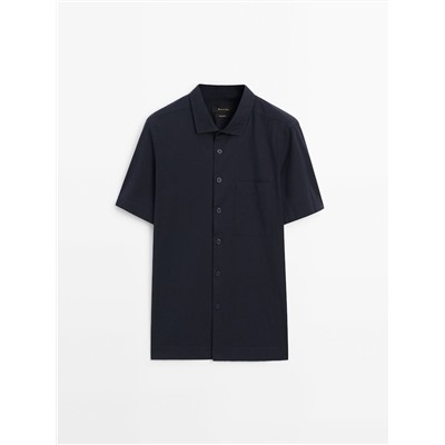 Camisa efecto arrugado manga corta