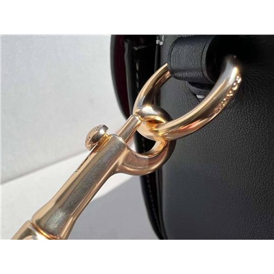 Женская сумка  COAC*H4066 с логотипом Chambra*y GEORG*E, изготовлена из жаккардовой ткани с логотипом и воловьей кожи
