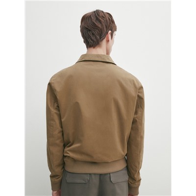 Chaqueta con algodón bolsillos