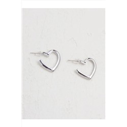 Серебряная серьга в форме полусердца 23SX810011273