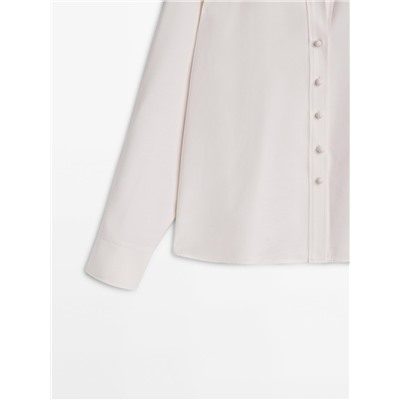 Camisa cuello volumen botones cerámica
