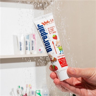 Зубная паста Biorepair Kids со вкусом земляники (от 0 до 6 лет), 50 мл