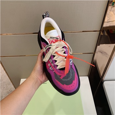 Кроссовки off-white