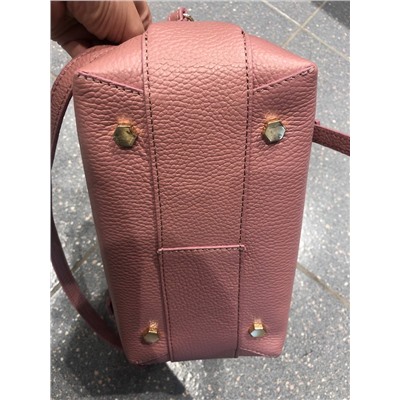 first lady bag hunter