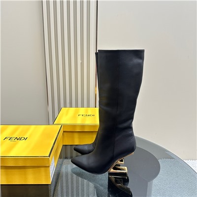 Сапоги fendi
