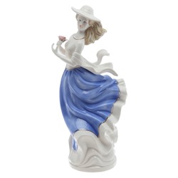 Фигурка декоративная "Девушка", L9 W12,5 H29 см