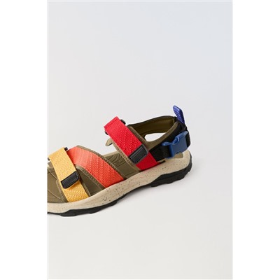 SANDALIA TIRAS MULTICOLOR