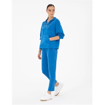 Saks регулярно подходит для подгонки шесть