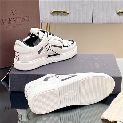кеды Valentino