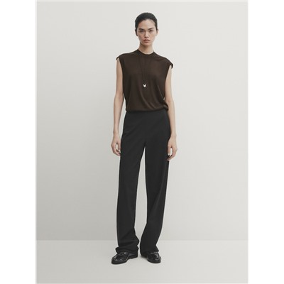 Top mezcla lyocell cuello subido