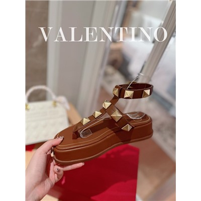 Босоножки Valentino
