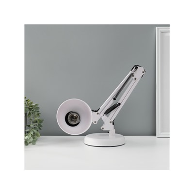 Лампа настольная 810 "Деко, белая" E27 40W RISALUX