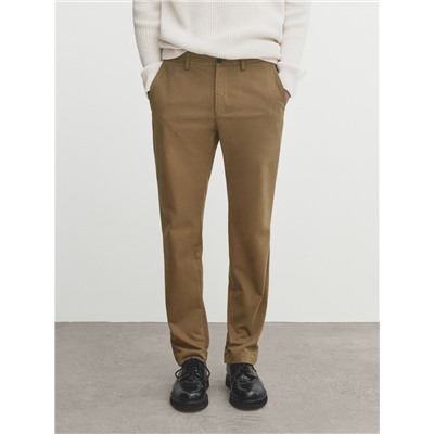 Pantalón chino mezcla algodón slim fit