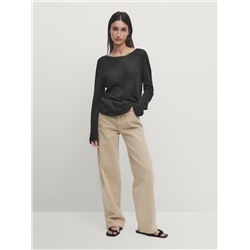Pantalón tejanero tiro medio relaxed fit