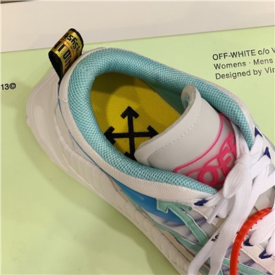 Кроссовки off-white