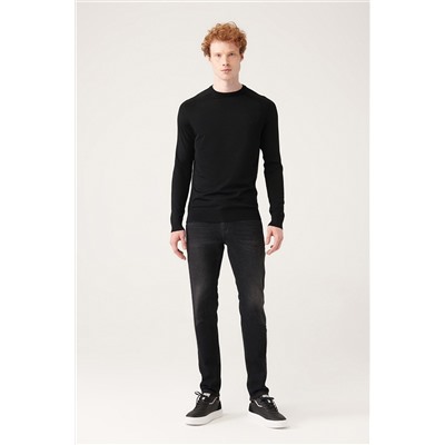 Black Bike Neck Neck Fort