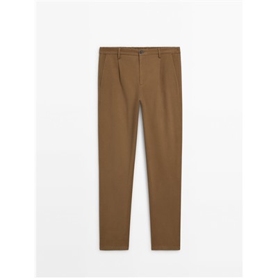 Pantalón chino sarga jogger fit