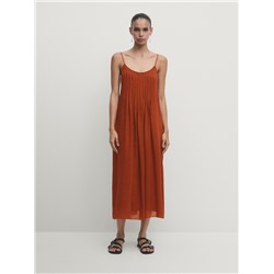 Vestido midi tirantes detalle tablas