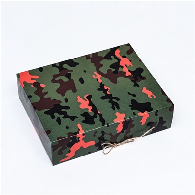 Коробка складная подарочная «Непобедимому» 31×24.5×8 см