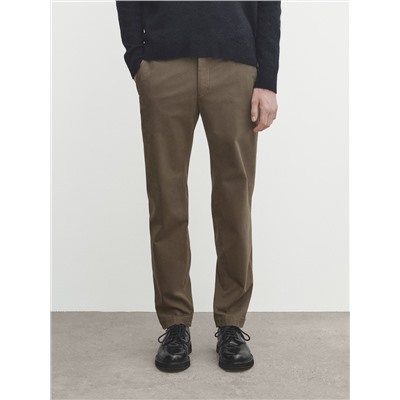 Pantalón chino mezcla algodón slim fit