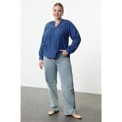Indigo V -neck с длинным рукавом тканой блузки большого размера TBBAW25AF00023